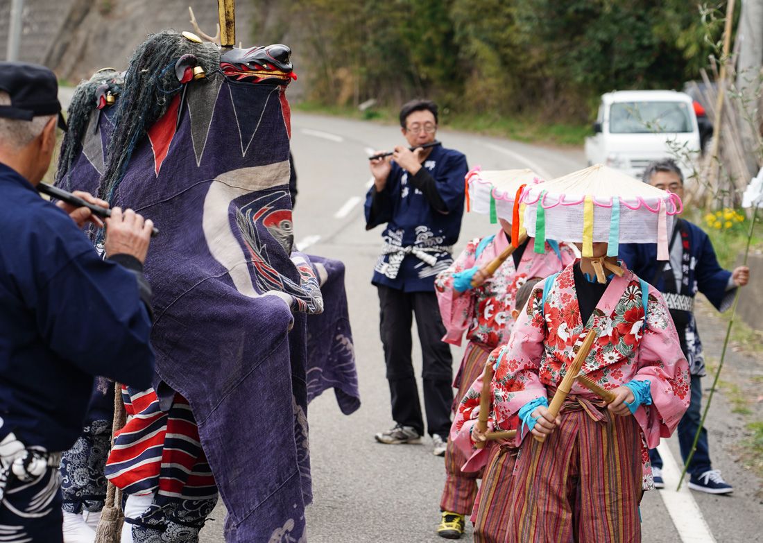 杉野浦まつりの小獅子舞 | 佐渡芸能アーカイブ