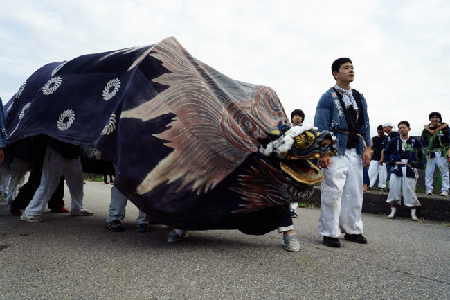 徳和まつり（秋）の鬼太鼓と大獅子