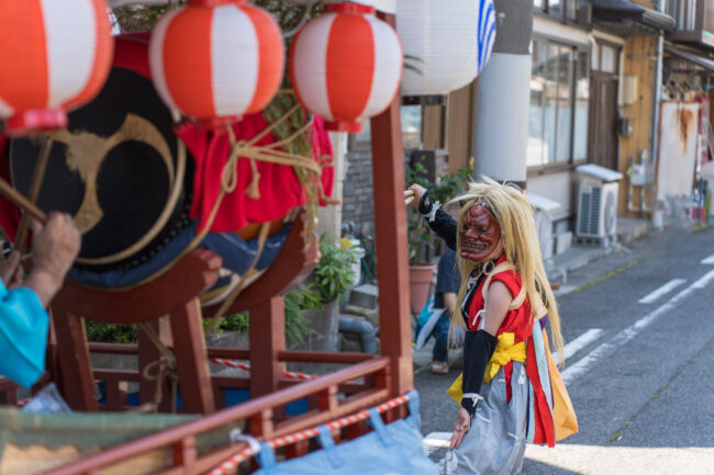 両津夷まつりの鬼太鼓