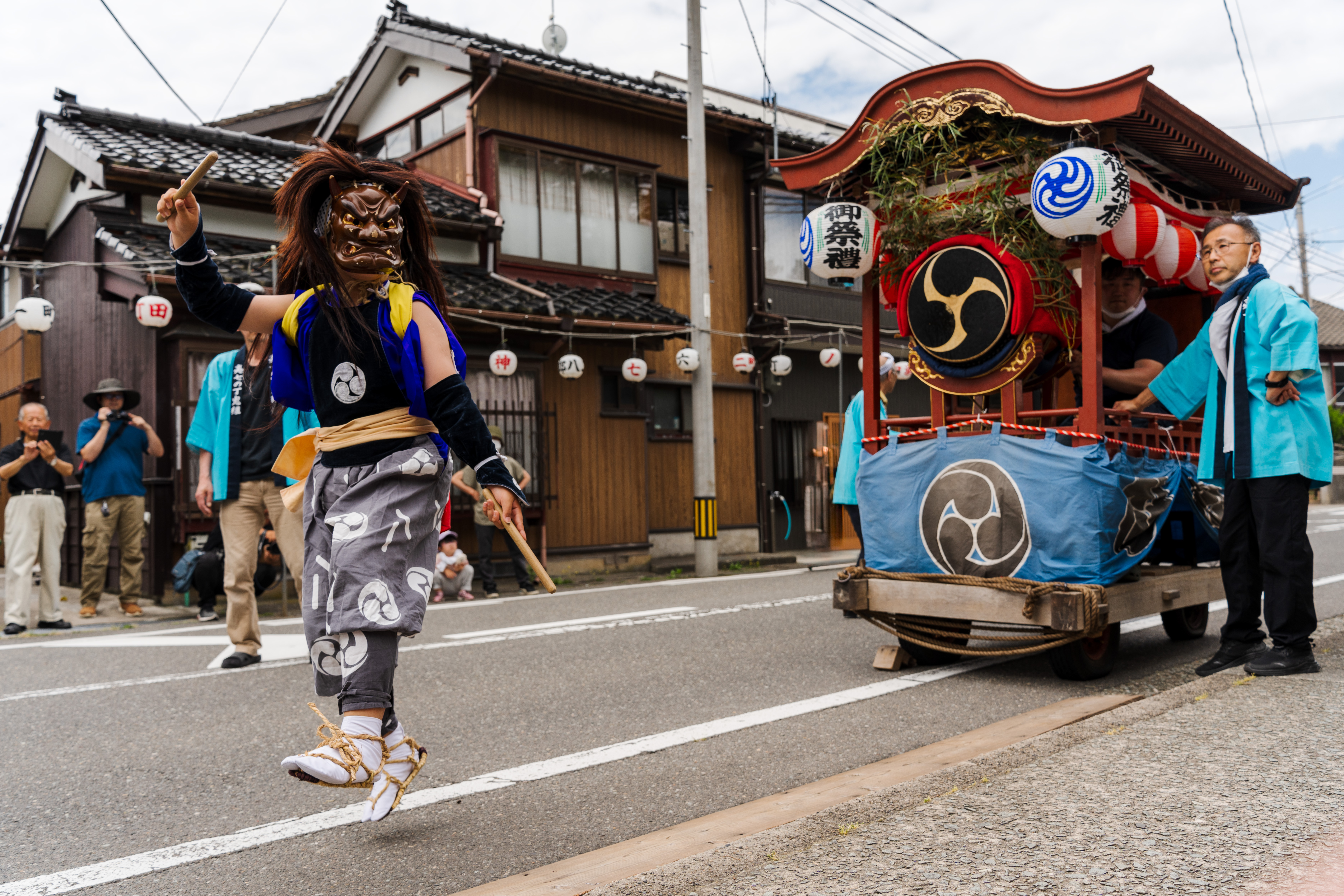 両津夷まつりの鬼太鼓 | 佐渡芸能アーカイブ